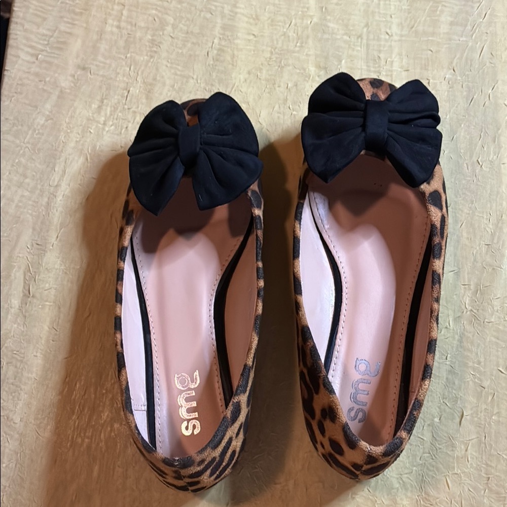 Leopard Print Flats with Black Bow-size 5